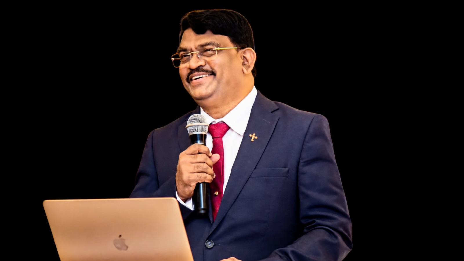Rev. Dr. P. Arul Selvaraj speaking at a meeting